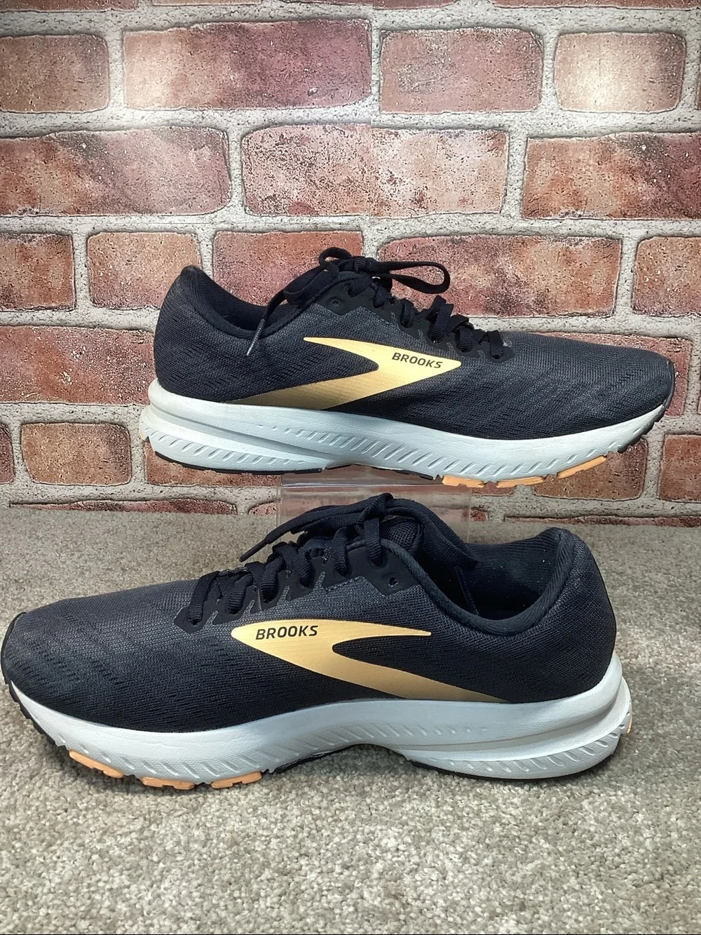 Brooks launch lightweight
